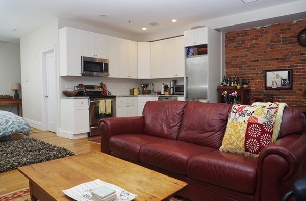 71–73 Broad Street, Unit 3, Boston · Waterfront