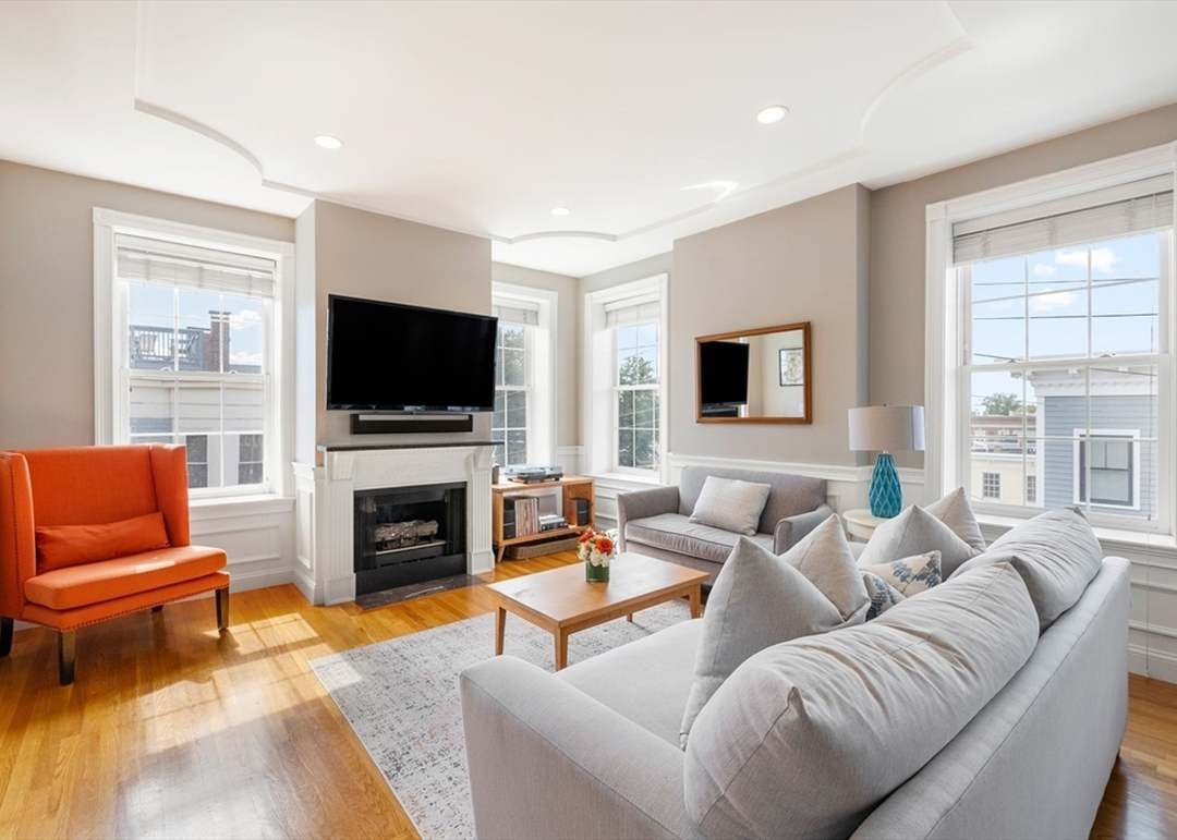 121 High Street, Unit 3, Boston · Charlestown