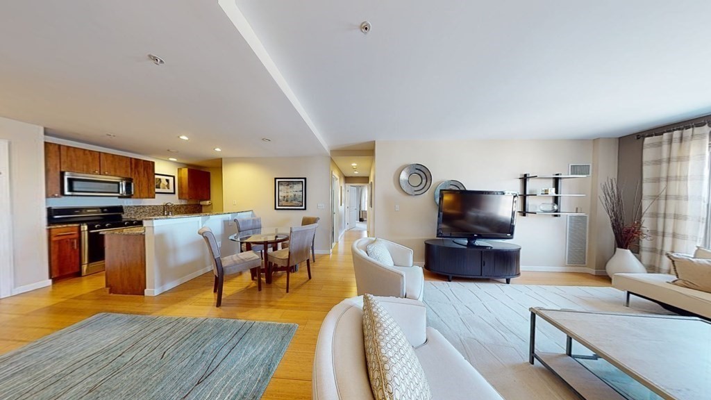 16 Miner Street, Unit 601
